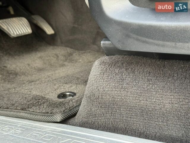Чорний Ленд Ровер Range Rover Sport, об'ємом двигуна 3 л та пробігом 196 тис. км за 29990 $, фото 48 на Automoto.ua