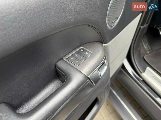 Черный Ленд Ровер Рендж Ровер Спорт, объемом двигателя 3 л и пробегом 159 тыс. км за 30990 $, фото 15 на Automoto.ua