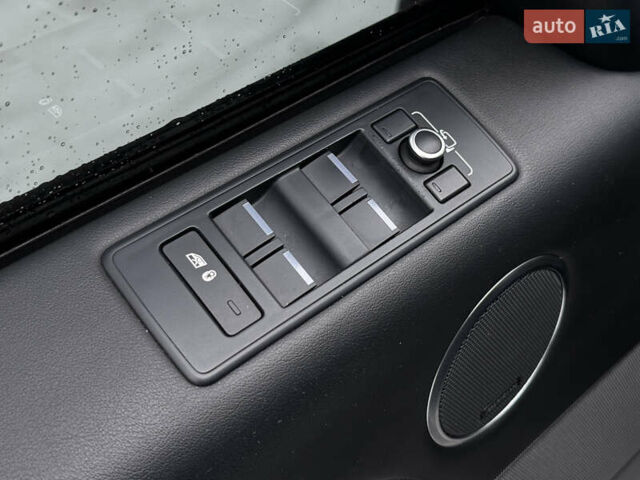 Чорний Ленд Ровер Range Rover Sport, об'ємом двигуна 3 л та пробігом 154 тис. км за 33000 $, фото 41 на Automoto.ua