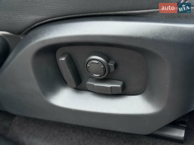 Чорний Ленд Ровер Range Rover Sport, об'ємом двигуна 3 л та пробігом 149 тис. км за 34500 $, фото 66 на Automoto.ua