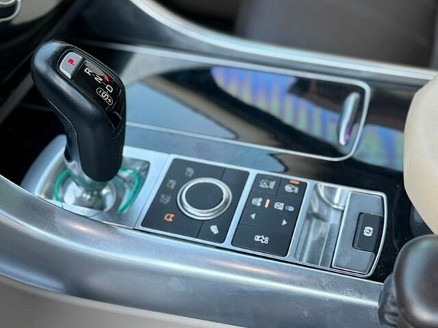 Чорний Ленд Ровер Range Rover Sport, об'ємом двигуна 3 л та пробігом 167 тис. км за 26500 $, фото 9 на Automoto.ua