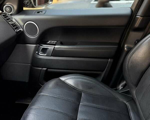 Черный Ленд Ровер Рендж Ровер Спорт, объемом двигателя 2.99 л и пробегом 78 тыс. км за 29500 $, фото 9 на Automoto.ua