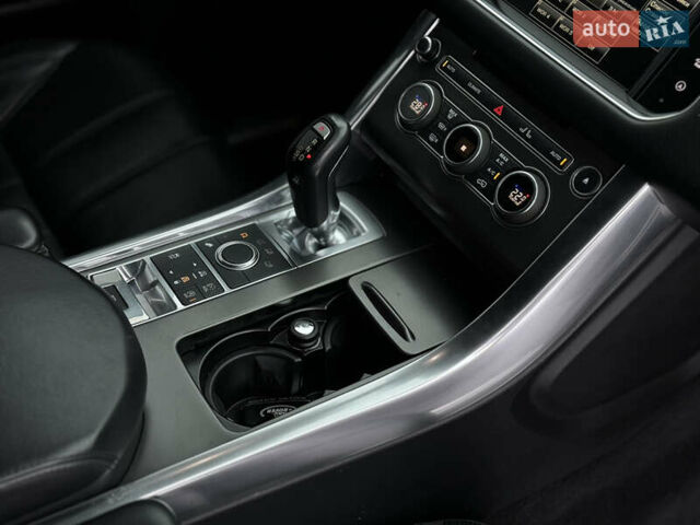 Чорний Ленд Ровер Range Rover Sport, об'ємом двигуна 3 л та пробігом 154 тис. км за 33000 $, фото 18 на Automoto.ua