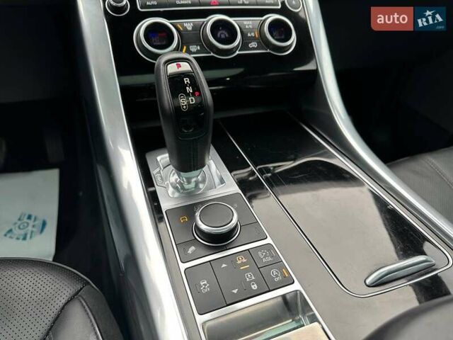 Черный Ленд Ровер Рендж Ровер Спорт, объемом двигателя 3 л и пробегом 125 тыс. км за 22950 $, фото 40 на Automoto.ua