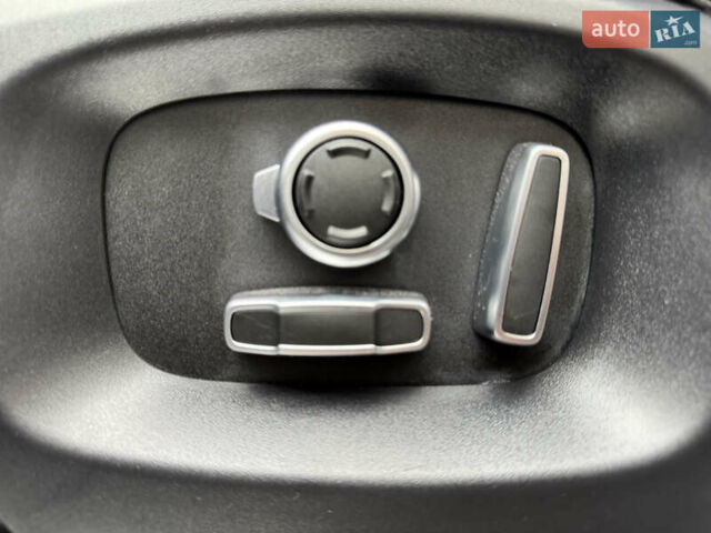 Черный Ленд Ровер Рендж Ровер Спорт, объемом двигателя 5 л и пробегом 143 тыс. км за 29900 $, фото 92 на Automoto.ua