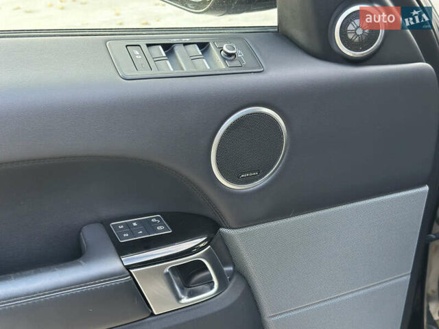 Черный Ленд Ровер Рендж Ровер Спорт, объемом двигателя 2.99 л и пробегом 156 тыс. км за 26000 $, фото 10 на Automoto.ua