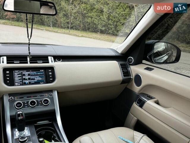 Черный Ленд Ровер Рендж Ровер Спорт, объемом двигателя 3 л и пробегом 190 тыс. км за 31000 $, фото 26 на Automoto.ua