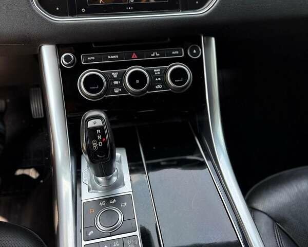 Черный Ленд Ровер Рендж Ровер Спорт, объемом двигателя 2.99 л и пробегом 78 тыс. км за 29500 $, фото 7 на Automoto.ua