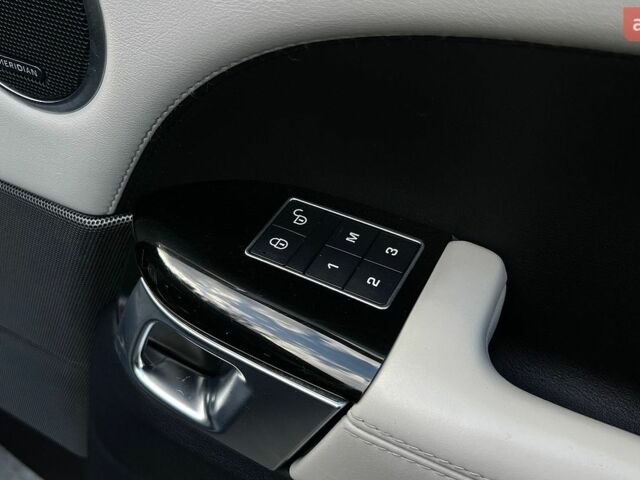 Чорний Ленд Ровер Range Rover Sport, об'ємом двигуна 2.99 л та пробігом 226 тис. км за 26600 $, фото 28 на Automoto.ua