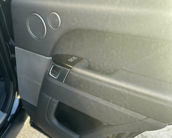 Черный Ленд Ровер Рендж Ровер Спорт, объемом двигателя 2.99 л и пробегом 132 тыс. км за 29500 $, фото 14 на Automoto.ua