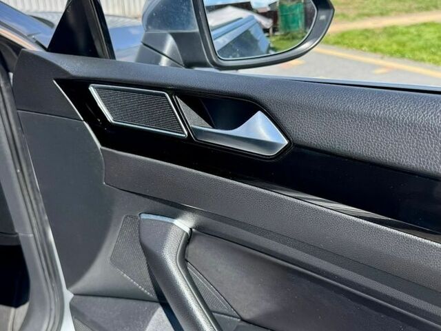Чорний Ленд Ровер Range Rover Sport, об'ємом двигуна 3 л та пробігом 124 тис. км за 30252 $, фото 8 на Automoto.ua