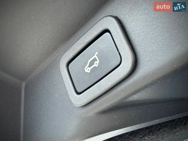 Чорний Ленд Ровер Range Rover Sport, об'ємом двигуна 3 л та пробігом 94 тис. км за 29300 $, фото 63 на Automoto.ua