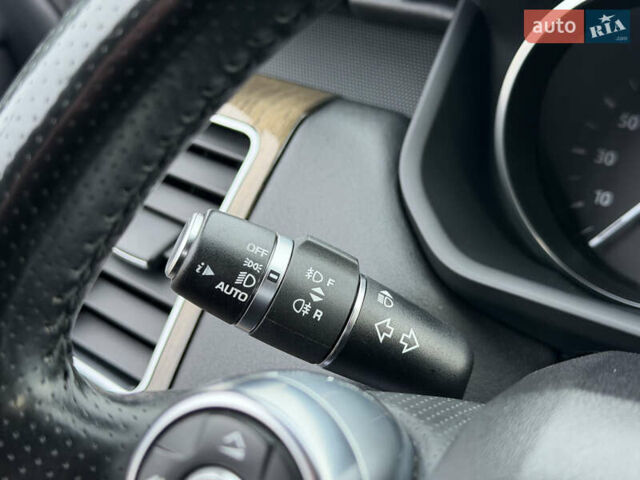 Чорний Ленд Ровер Range Rover Sport, об'ємом двигуна 3 л та пробігом 149 тис. км за 34500 $, фото 43 на Automoto.ua