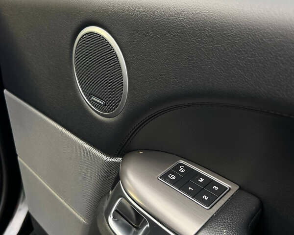 Чорний Ленд Ровер Range Rover Sport, об'ємом двигуна 2.99 л та пробігом 200 тис. км за 24899 $, фото 7 на Automoto.ua