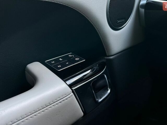 Чорний Ленд Ровер Range Rover Sport, об'ємом двигуна 2.99 л та пробігом 226 тис. км за 26600 $, фото 17 на Automoto.ua