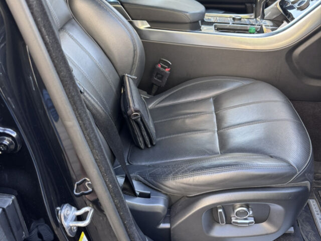 Чорний Ленд Ровер Range Rover Sport, об'ємом двигуна 2.99 л та пробігом 210 тис. км за 27300 $, фото 24 на Automoto.ua