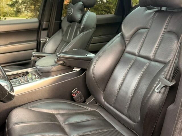 Чорний Ленд Ровер Range Rover Sport, об'ємом двигуна 3 л та пробігом 143 тис. км за 32600 $, фото 9 на Automoto.ua