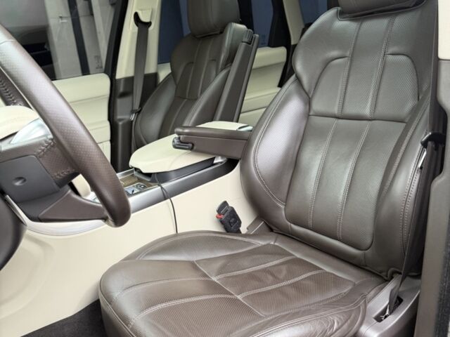 Чорний Ленд Ровер Range Rover Sport, об'ємом двигуна 2.99 л та пробігом 135 тис. км за 31900 $, фото 30 на Automoto.ua