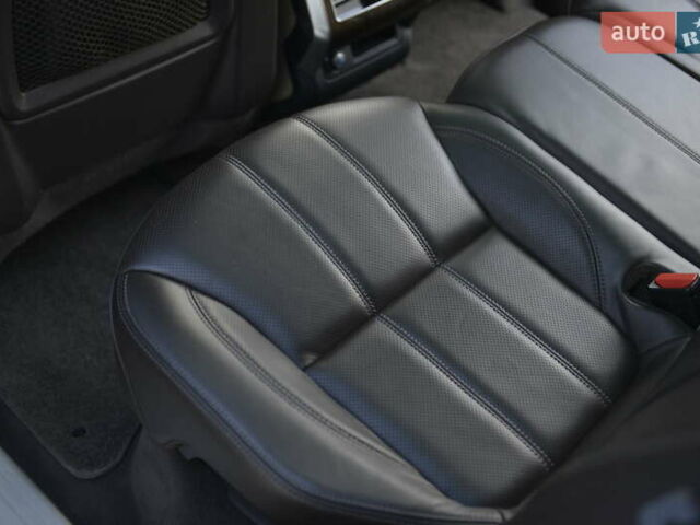 Черный Ленд Ровер Рендж Ровер Спорт, объемом двигателя 2.99 л и пробегом 143 тыс. км за 44000 $, фото 45 на Automoto.ua