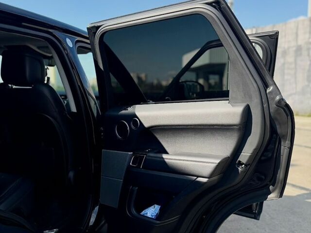 Черный Ленд Ровер Рендж Ровер Спорт, объемом двигателя 2 л и пробегом 92 тыс. км за 34800 $, фото 12 на Automoto.ua