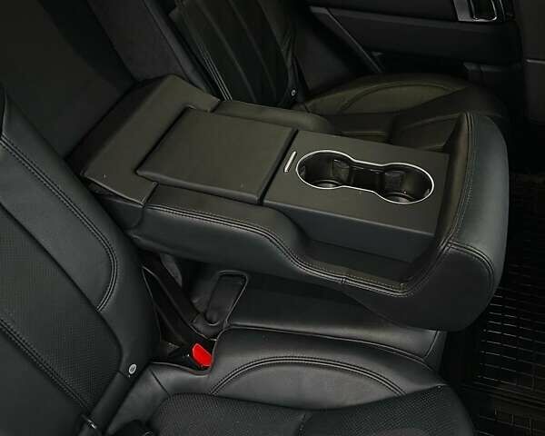 Черный Ленд Ровер Рендж Ровер Спорт, объемом двигателя 2.99 л и пробегом 192 тыс. км за 35100 $, фото 13 на Automoto.ua