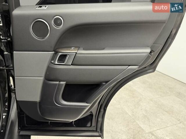 Чорний Ленд Ровер Range Rover Sport, об'ємом двигуна 2 л та пробігом 78 тис. км за 39700 $, фото 26 на Automoto.ua