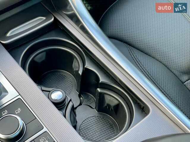 Ленд Ровер Рендж Ровер Спорт 2017 в Киеве на Automoto.ua Черный Ленд Ровер Рендж Ровер Спорт, объемом двигателя 3 л и пробегом 143 тыс. км за 37000 $, фото 32 на Automoto.ua