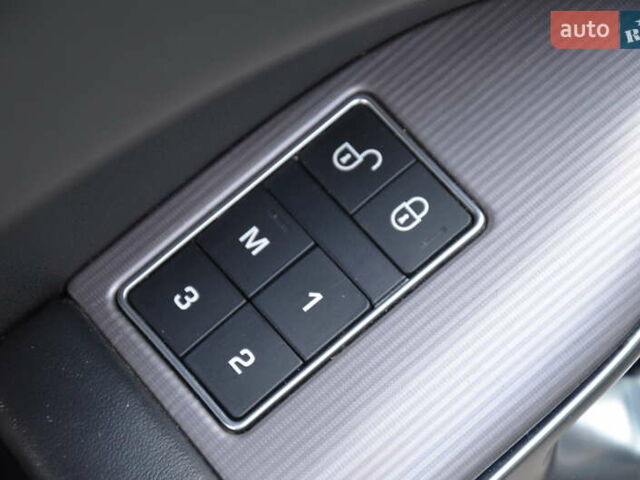 Чорний Ленд Ровер Range Rover Sport, об'ємом двигуна 3 л та пробігом 81 тис. км за 36000 $, фото 48 на Automoto.ua