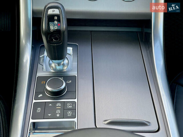 Ленд Ровер Рендж Ровер Спорт 2017 в Киеве на Automoto.ua Черный Ленд Ровер Рендж Ровер Спорт, объемом двигателя 3 л и пробегом 143 тыс. км за 37000 $, фото 27 на Automoto.ua