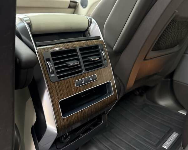 Черный Ленд Ровер Рендж Ровер Спорт, объемом двигателя 2.99 л и пробегом 135 тыс. км за 34900 $, фото 12 на Automoto.ua