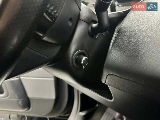 Чорний Ленд Ровер Range Rover Sport, об'ємом двигуна 2.99 л та пробігом 160 тис. км за 29990 $, фото 28 на Automoto.ua