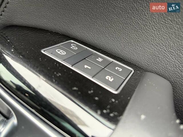 Черный Ленд Ровер Рендж Ровер Спорт, объемом двигателя 3 л и пробегом 121 тыс. км за 33222 $, фото 1 на Automoto.ua