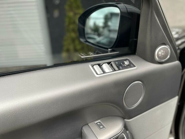 Чорний Ленд Ровер Range Rover Sport, об'ємом двигуна 2 л та пробігом 40 тис. км за 75900 $, фото 18 на Automoto.ua
