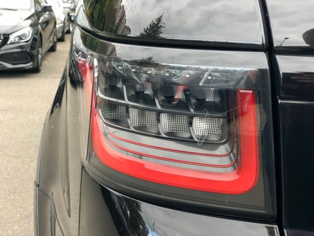 Чорний Ленд Ровер Range Rover Sport, об'ємом двигуна 5 л та пробігом 27 тис. км за 130000 $, фото 10 на Automoto.ua