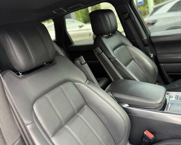 Чорний Ленд Ровер Range Rover Sport, об'ємом двигуна 2.99 л та пробігом 160 тис. км за 48000 $, фото 17 на Automoto.ua