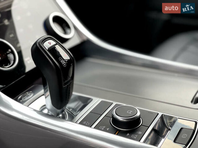 Чорний Ленд Ровер Range Rover Sport, об'ємом двигуна 2.99 л та пробігом 27 тис. км за 55000 $, фото 32 на Automoto.ua