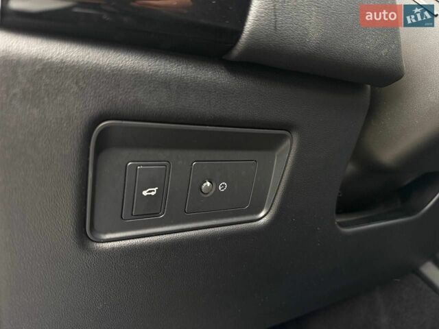 Чорний Ленд Ровер Range Rover Sport, об'ємом двигуна 2.99 л та пробігом 146 тис. км за 39990 $, фото 21 на Automoto.ua