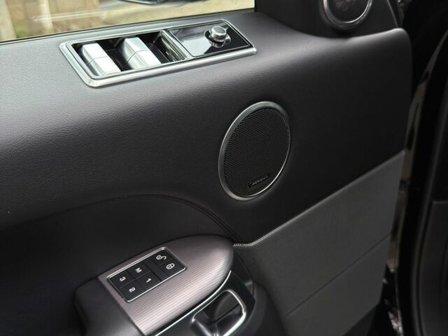 Чорний Ленд Ровер Range Rover Sport, об'ємом двигуна 2.99 л та пробігом 148 тис. км за 38990 $, фото 18 на Automoto.ua