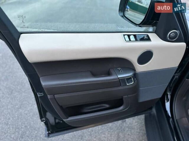 Чорний Ленд Ровер Range Rover Sport, об'ємом двигуна 2 л та пробігом 72 тис. км за 43000 $, фото 16 на Automoto.ua