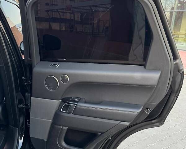 Черный Ленд Ровер Рендж Ровер Спорт, объемом двигателя 3 л и пробегом 99 тыс. км за 33000 $, фото 62 на Automoto.ua