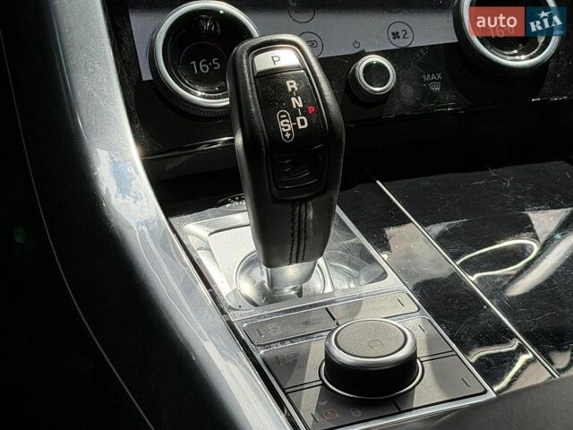 Чорний Ленд Ровер Range Rover Sport, об'ємом двигуна 3 л та пробігом 33 тис. км за 45490 $, фото 24 на Automoto.ua