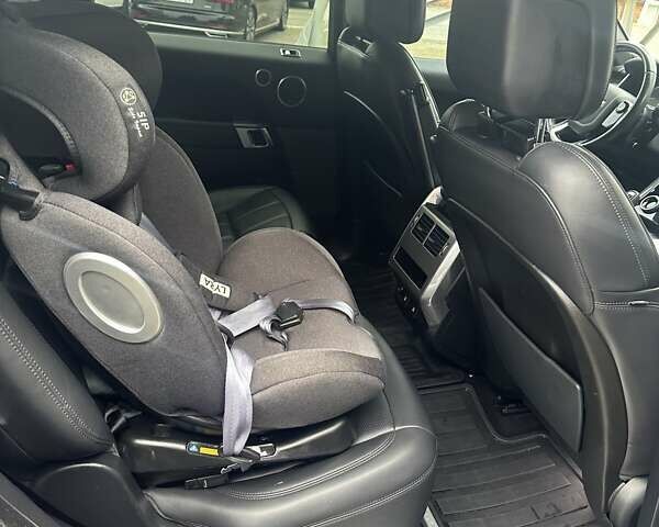 Черный Ленд Ровер Рендж Ровер Спорт, объемом двигателя 3 л и пробегом 123 тыс. км за 42500 $, фото 3 на Automoto.ua