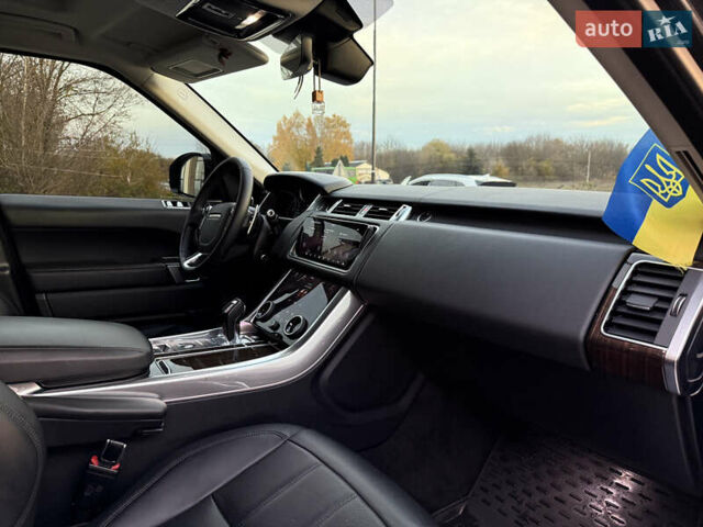 Ленд Ровер Рендж Ровер Спорт 2018 в Тернополе на Automoto.ua Черный Ленд Ровер Рендж Ровер Спорт, объемом двигателя 2.99 л и пробегом 150 тыс. км за 44500 $, фото 20 на Automoto.ua