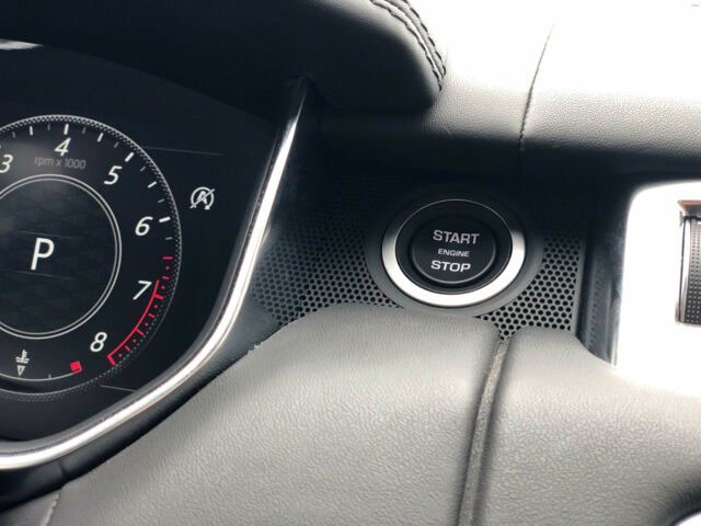 Чорний Ленд Ровер Range Rover Sport, об'ємом двигуна 5 л та пробігом 27 тис. км за 130000 $, фото 40 на Automoto.ua