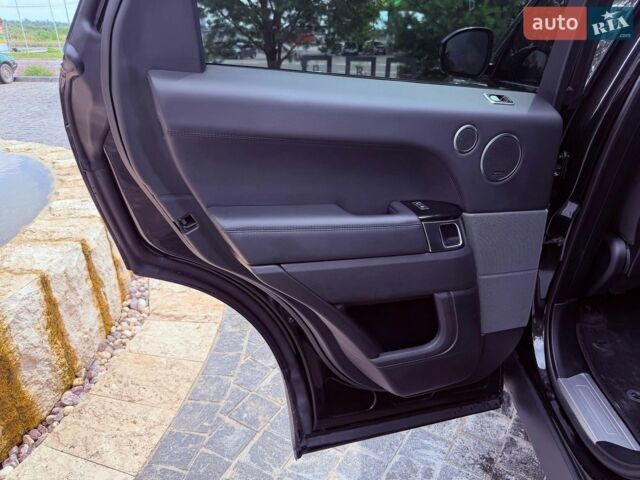 Чорний Ленд Ровер Range Rover Sport, об'ємом двигуна 2.99 л та пробігом 171 тис. км за 39000 $, фото 20 на Automoto.ua
