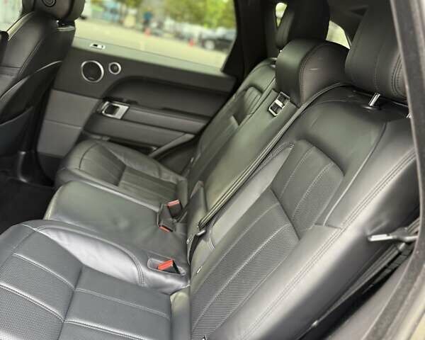 Чорний Ленд Ровер Range Rover Sport, об'ємом двигуна 2.99 л та пробігом 160 тис. км за 48000 $, фото 26 на Automoto.ua
