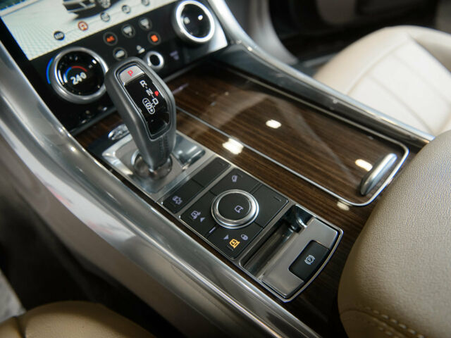 Чорний Ленд Ровер Range Rover Sport, об'ємом двигуна 3 л та пробігом 11 тис. км за 89000 $, фото 31 на Automoto.ua