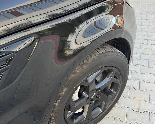 Чорний Ленд Ровер Range Rover Sport, об'ємом двигуна 3 л та пробігом 99 тис. км за 30650 $, фото 17 на Automoto.ua