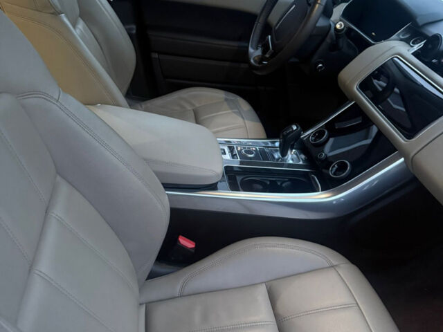 Чорний Ленд Ровер Range Rover Sport, об'ємом двигуна 2 л та пробігом 167 тис. км за 39000 $, фото 10 на Automoto.ua
