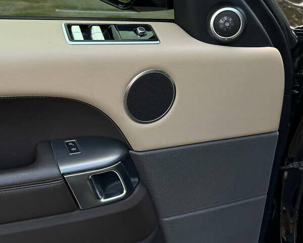 Черный Ленд Ровер Рендж Ровер Спорт, объемом двигателя 2 л и пробегом 99 тыс. км за 46800 $, фото 16 на Automoto.ua